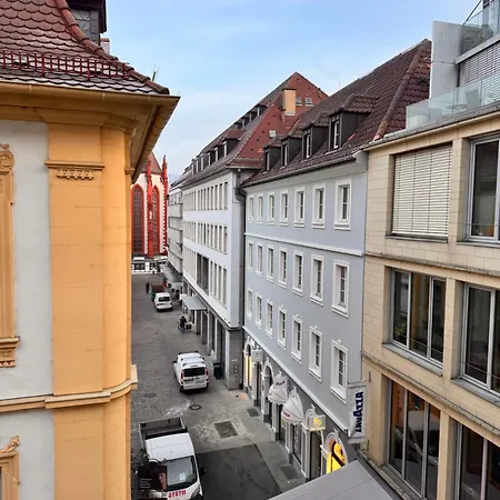 Stylish In Wuerzburg's Old Town * Wurtzbourg